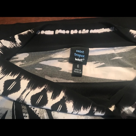 Short Dress - Picture 3 of 3